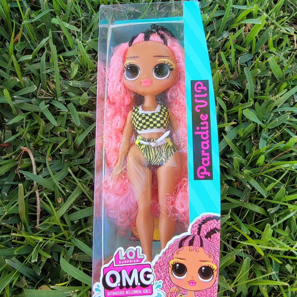 NWT LOL PARADISE VIP SWIM DOLL - Picture 3 of 7